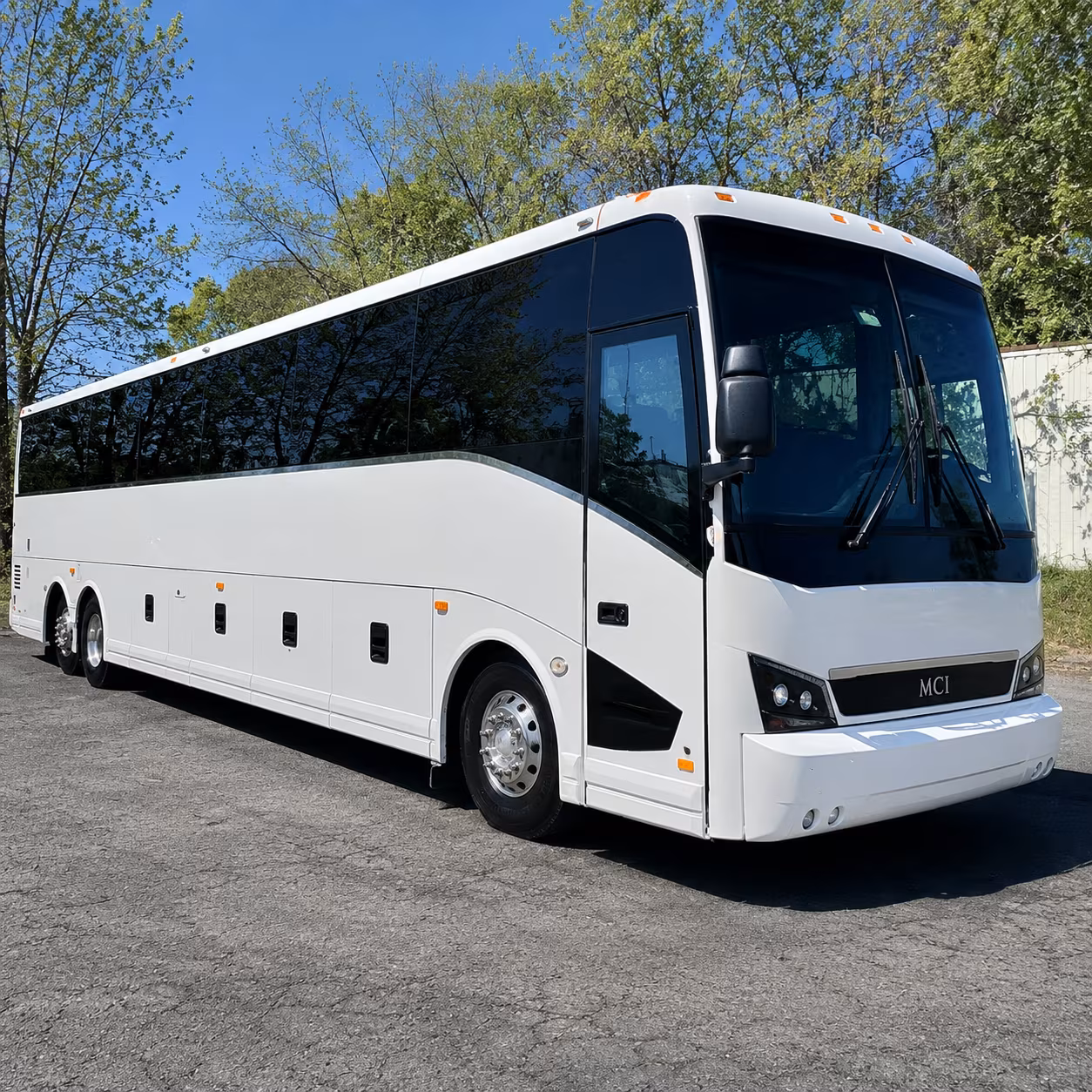 charter bus pickups and drop offs at nashville international airport bna