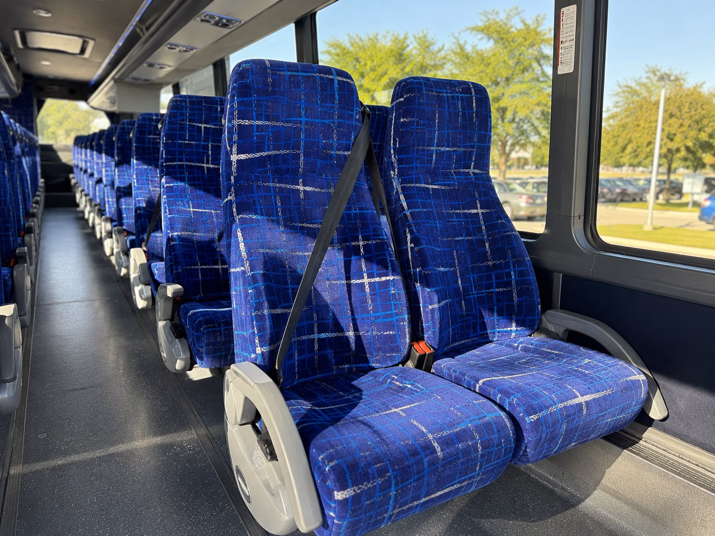 how the type of bus you choose changes the price in nashville tennessee