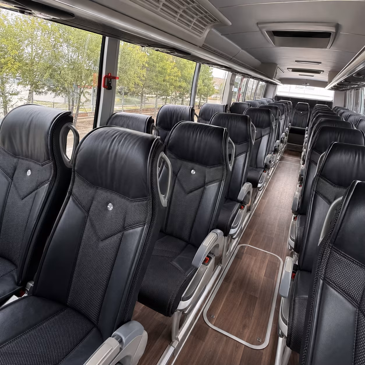 nashville charter bus services interior