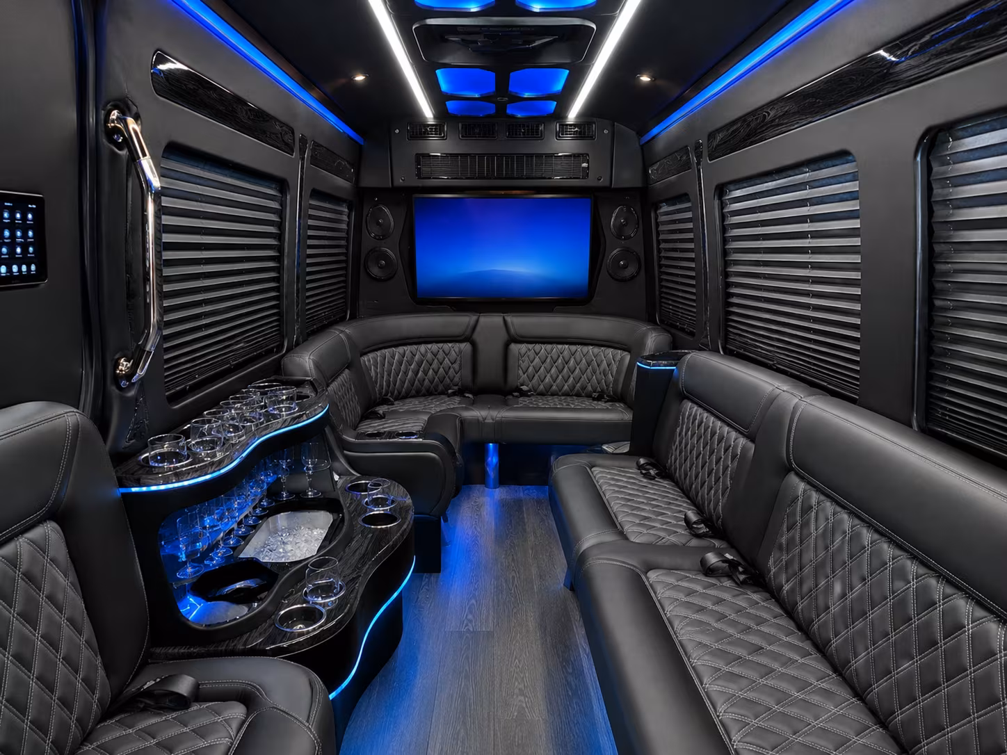 with charterbusservicesnashville com renting a multi day bus from nashville has never been simpler
